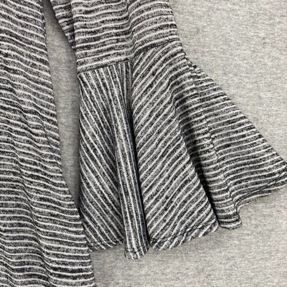 Speechless Dress Womens Medium Black Gray Striped Bell Sleeves Short Pullover - Picture 6 of 9